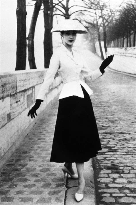 chanel new look 1947|coco Chanel fashion designer.